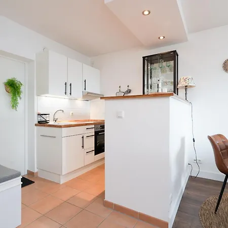 Panoramic B03-1 Apartment