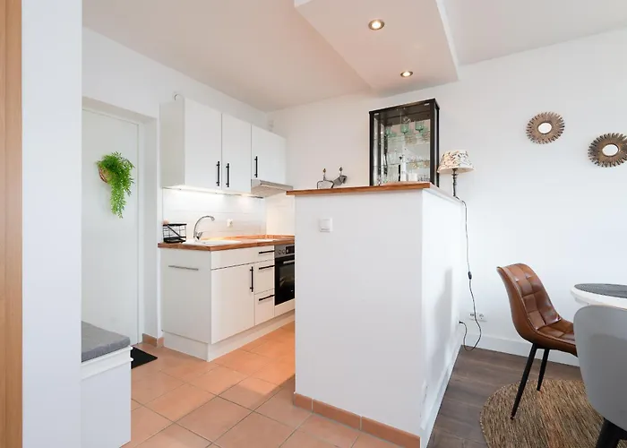 Panoramic B03-1 Apartment