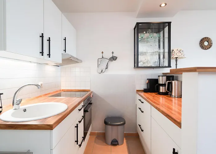 Apartment Panoramic B03-1 *